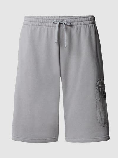 adidas Originals Sweatshorts mit Reißverschlusstasche 